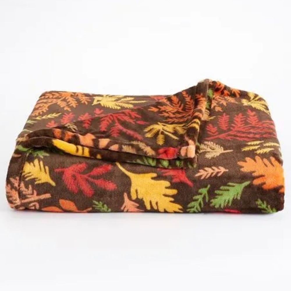 NEW Kohls The Big One® Oversized Supersoft Plush Throw, Fall Leaves 5’ x 6’